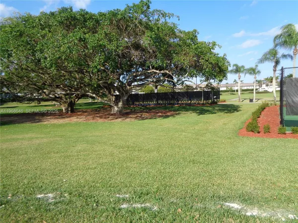 $1,170 | 2060 Southeast 14 Street, Homestead, FL 33035