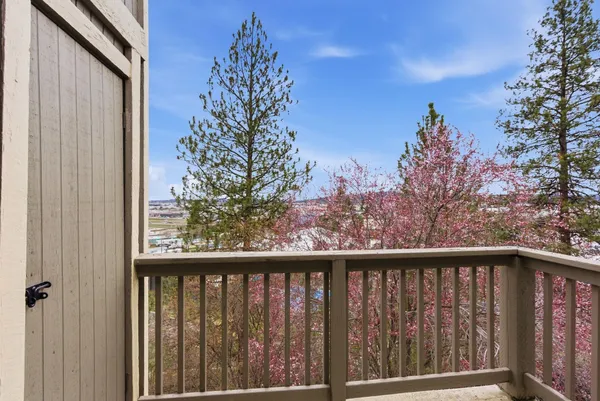 $160,000 | 6017 East 6th Avenue, Unit M306, Spokane Valley, WA 99212