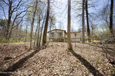 $570,000 | 109 Hilltop Road, Rhinebeck, NY 12572