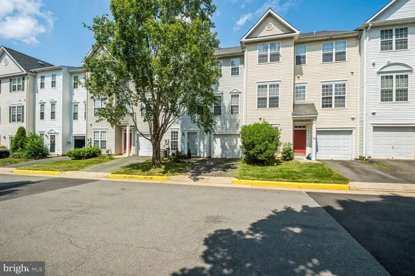$2,750 | 2547 Sandbourne Lane, Herndon, VA 20171