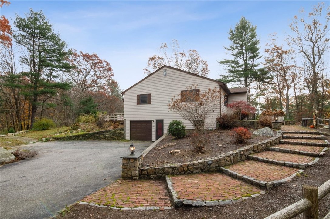 20 Franklin Road Coventry, RI 02816 - Photo 2 of 20