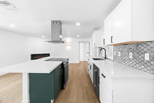 $385,000 | 901 West Mercer Lane, Phoenix, AZ 85029