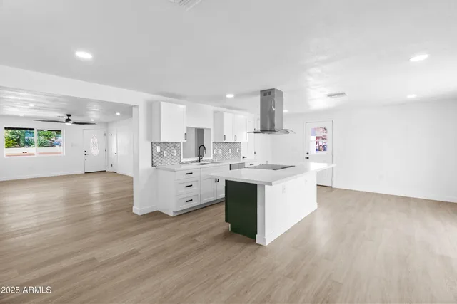 $385,000 | 901 West Mercer Lane, Phoenix, AZ 85029