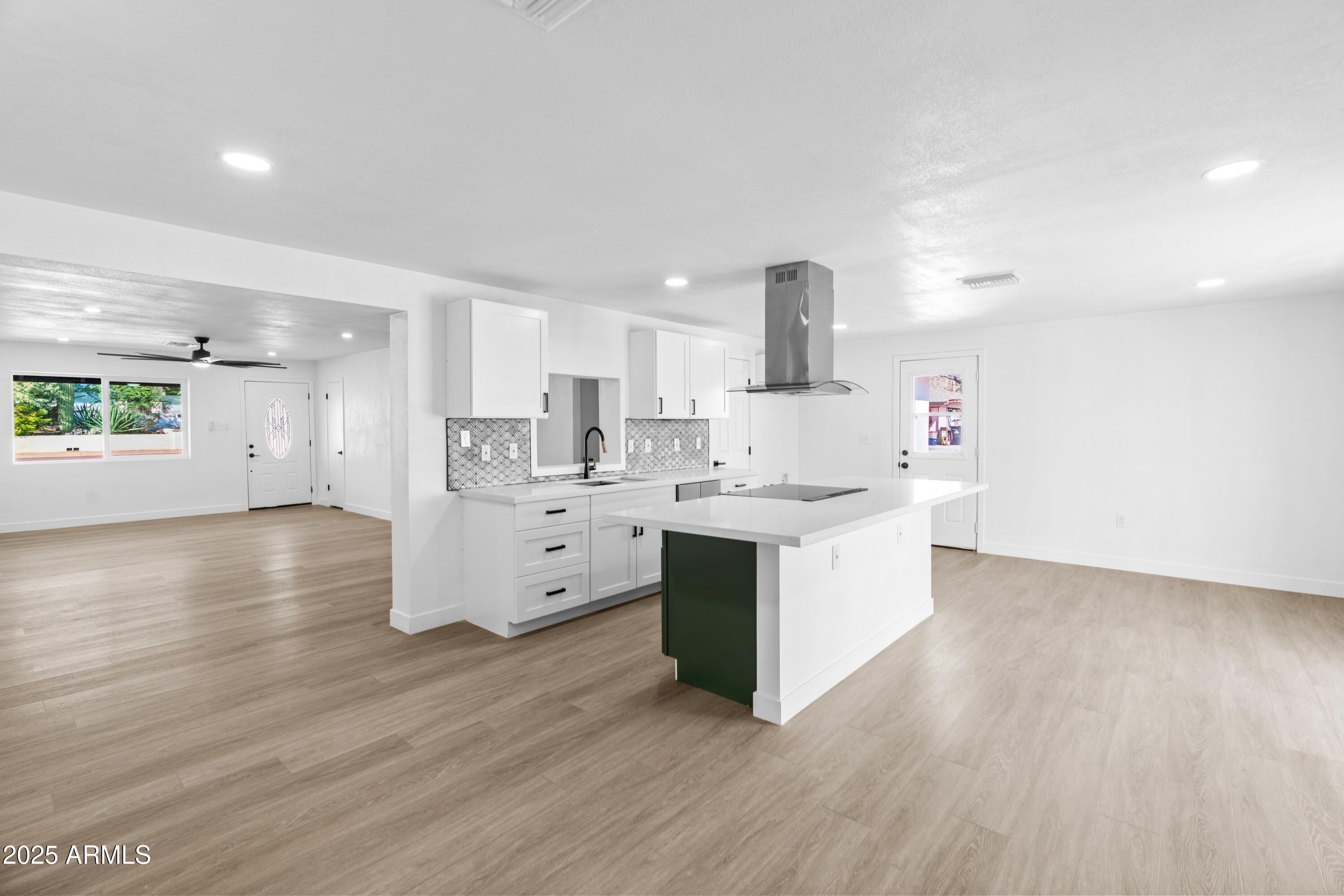 901 West Mercer Lane Phoenix, AZ 85029 - Photo 15 of 40