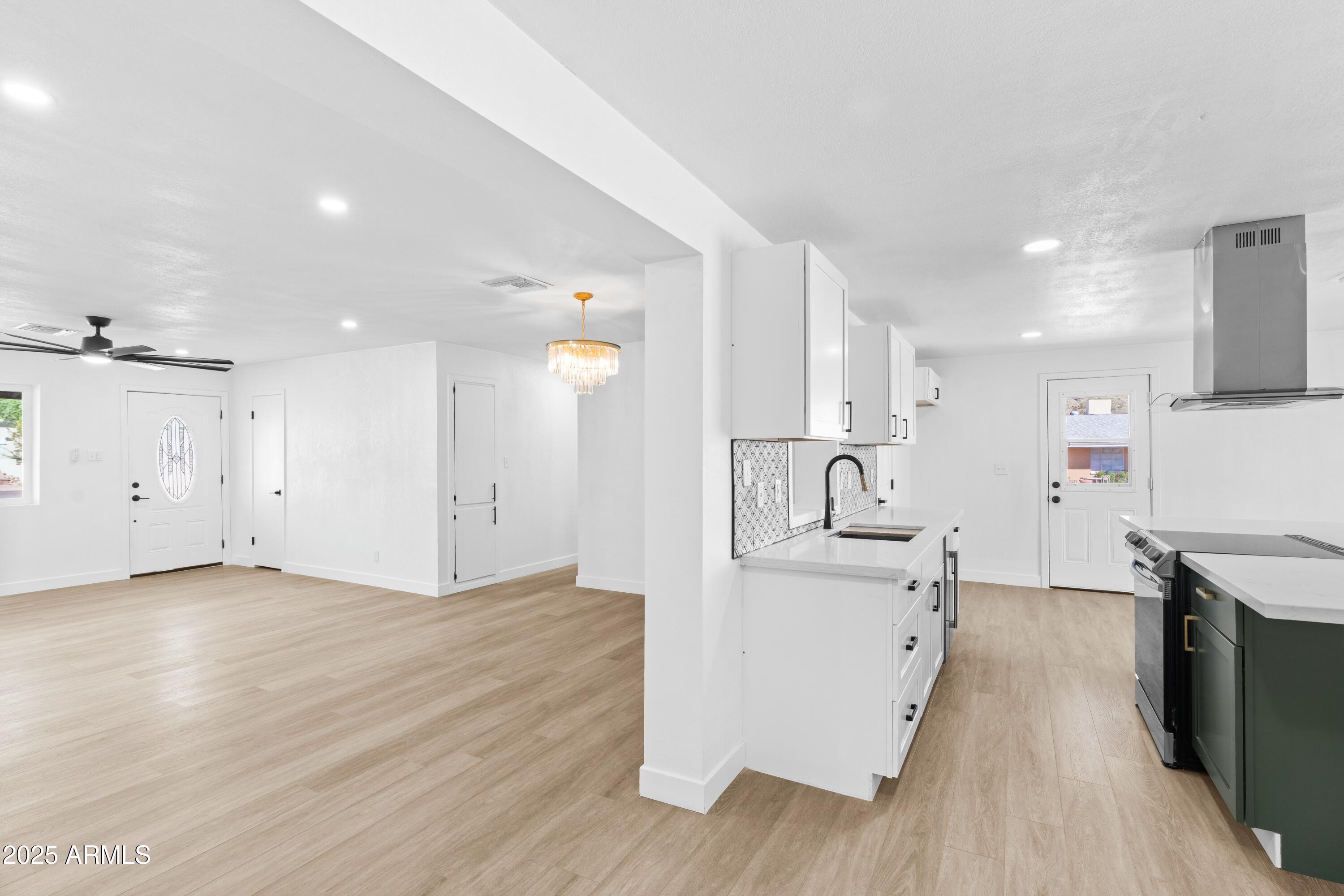 901 West Mercer Lane Phoenix, AZ 85029 - Photo 16 of 40