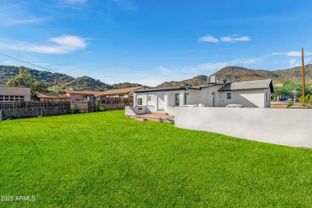 $385,000 | 901 West Mercer Lane, Phoenix, AZ 85029