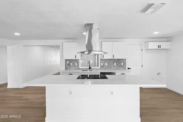 $385,000 | 901 West Mercer Lane, Phoenix, AZ 85029