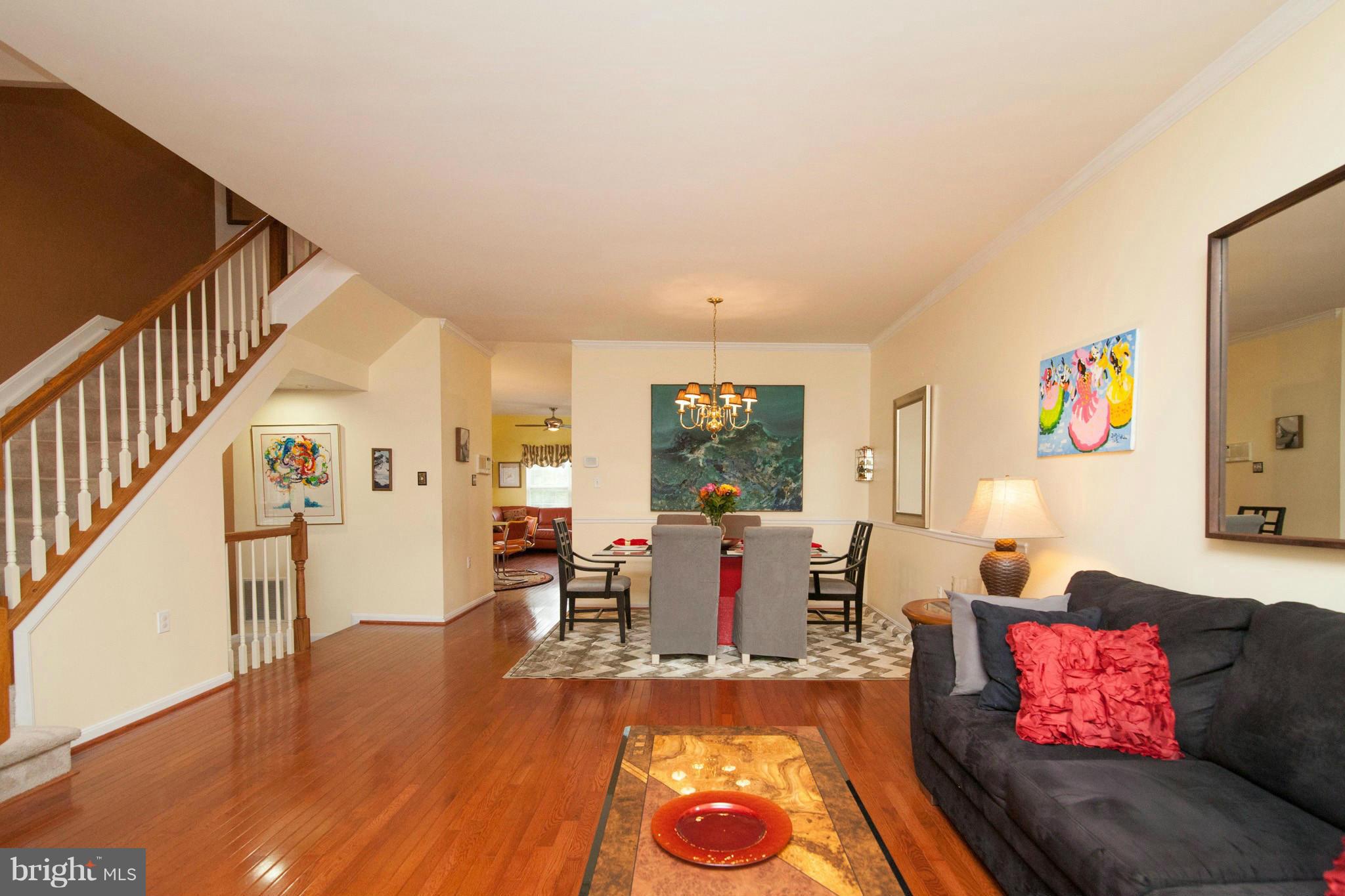 4322 Huntshire Road Randallstown, MD 21133 - Photo 4 of 30 Living Room