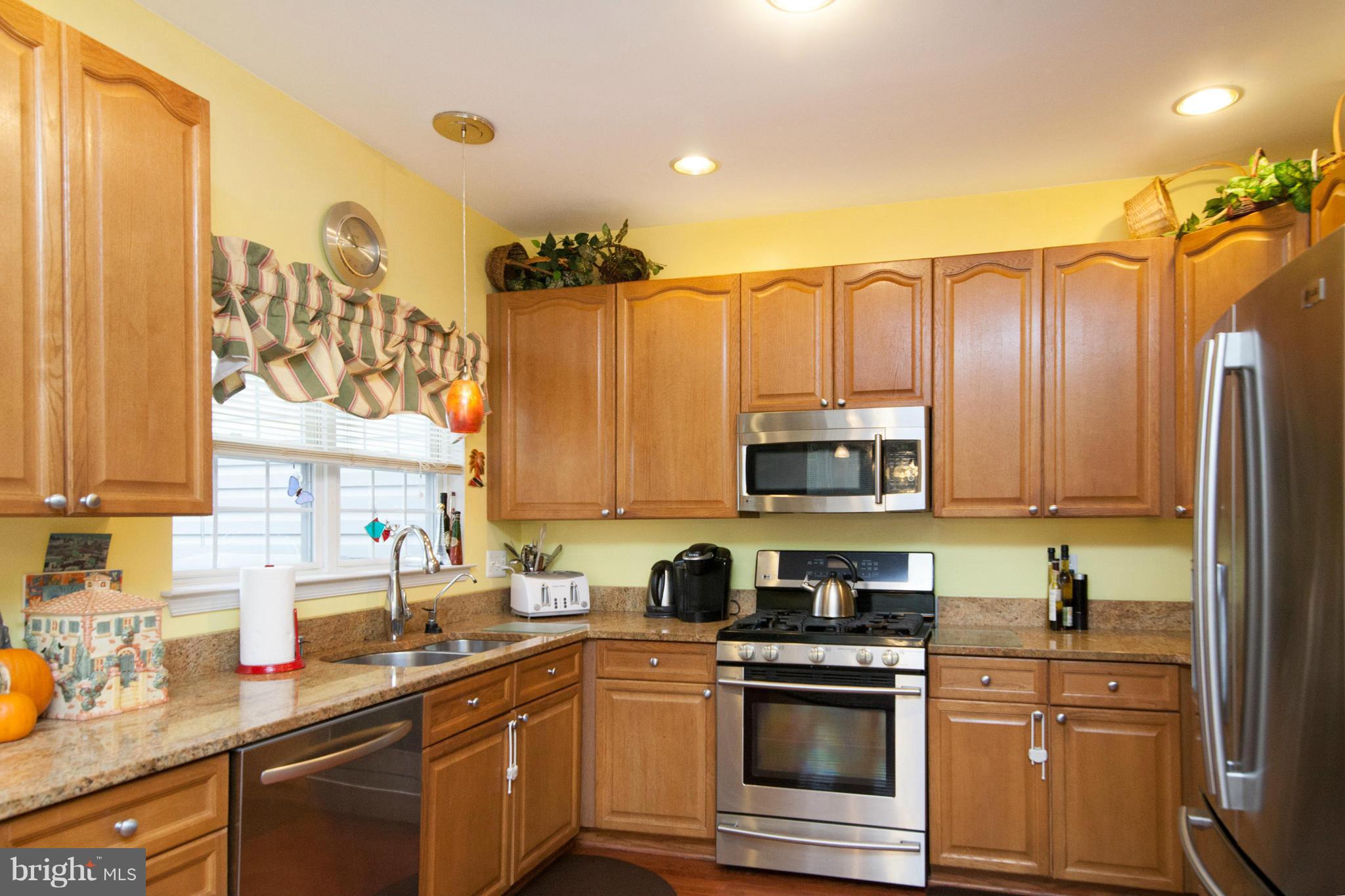 4322 Huntshire Road Randallstown, MD 21133 - Photo 7 of 30 Kitchen