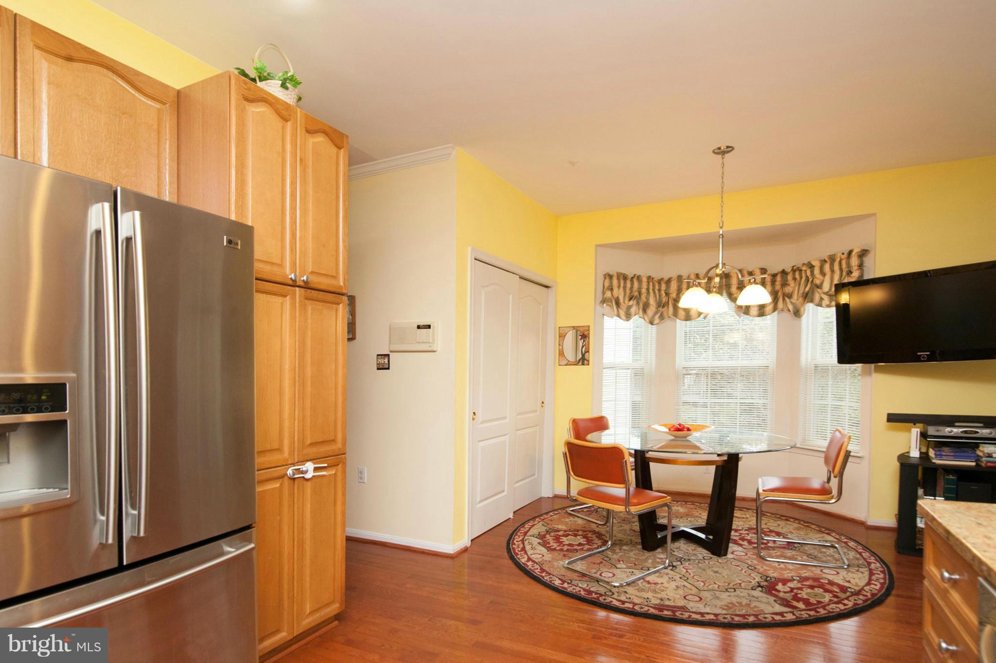 4322 Huntshire Road Randallstown, MD 21133 - Photo 8 of 30 Kitchen
