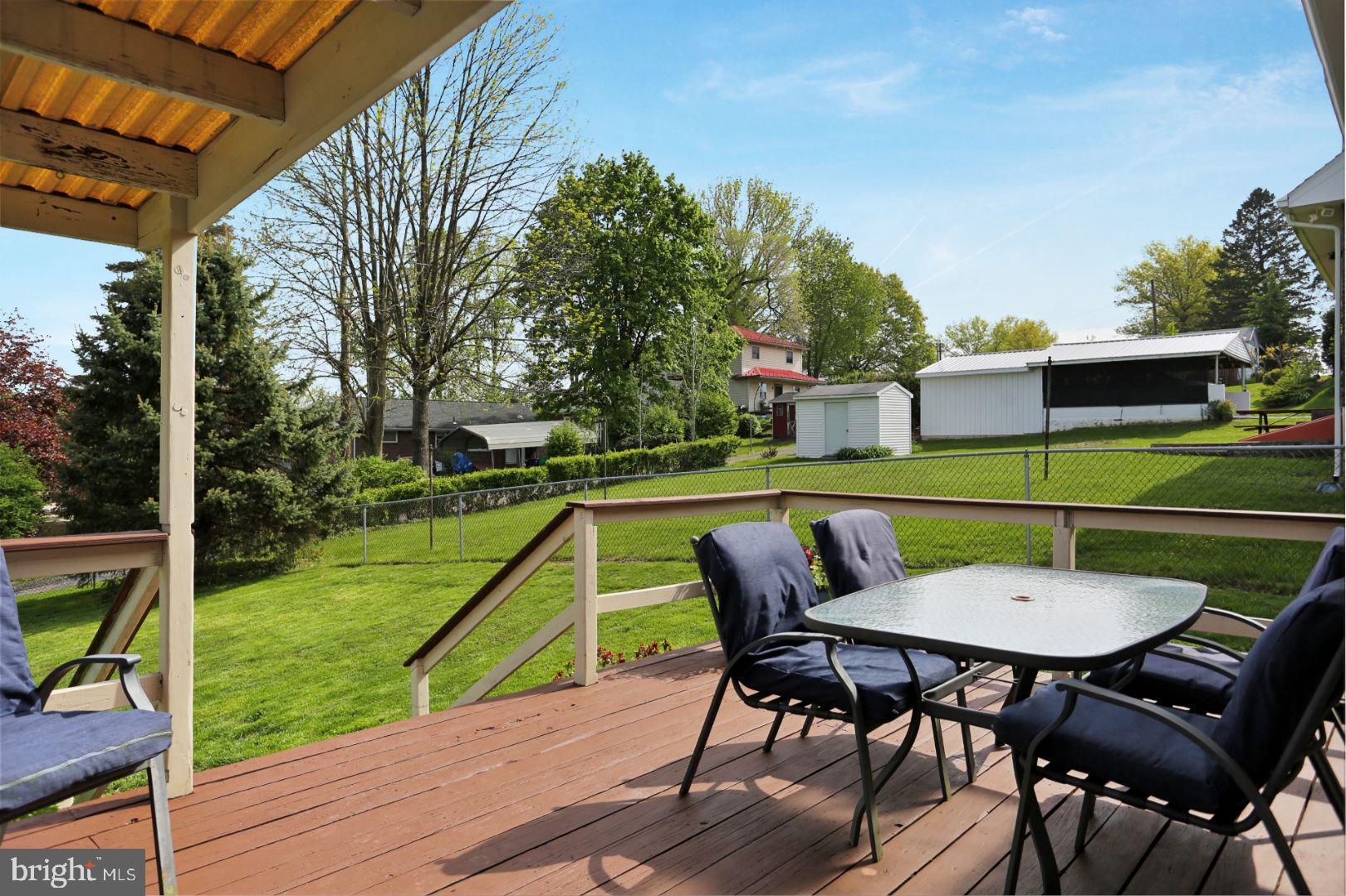 807 Cameron Street Reading, PA 19607 - Photo 8 of 32 View From Deck To Right