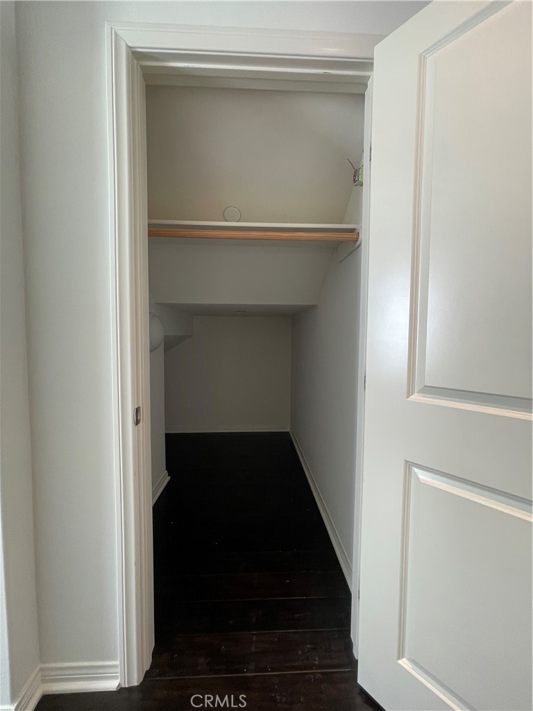 108 Pendant Irvine, CA 92620 - Photo 9 of 36 a close view of hallway