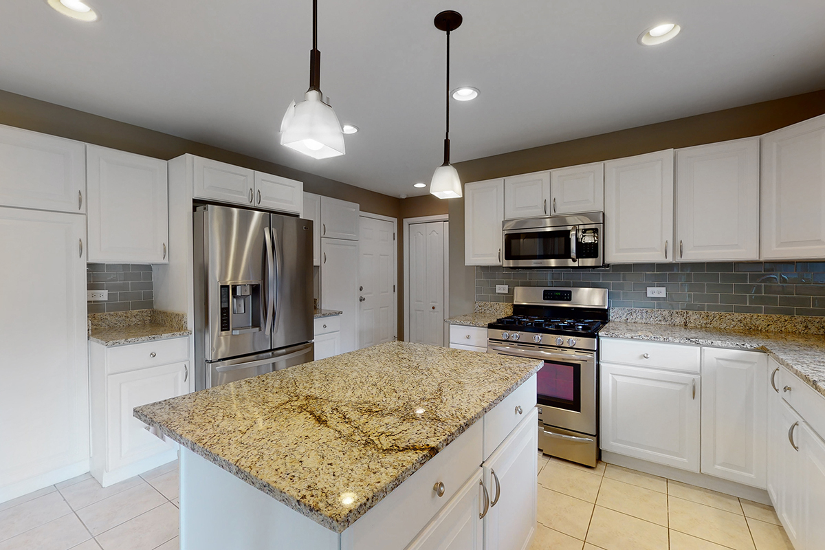 2655 Molitor Road Aurora, IL 60502 - Photo 9 of 32