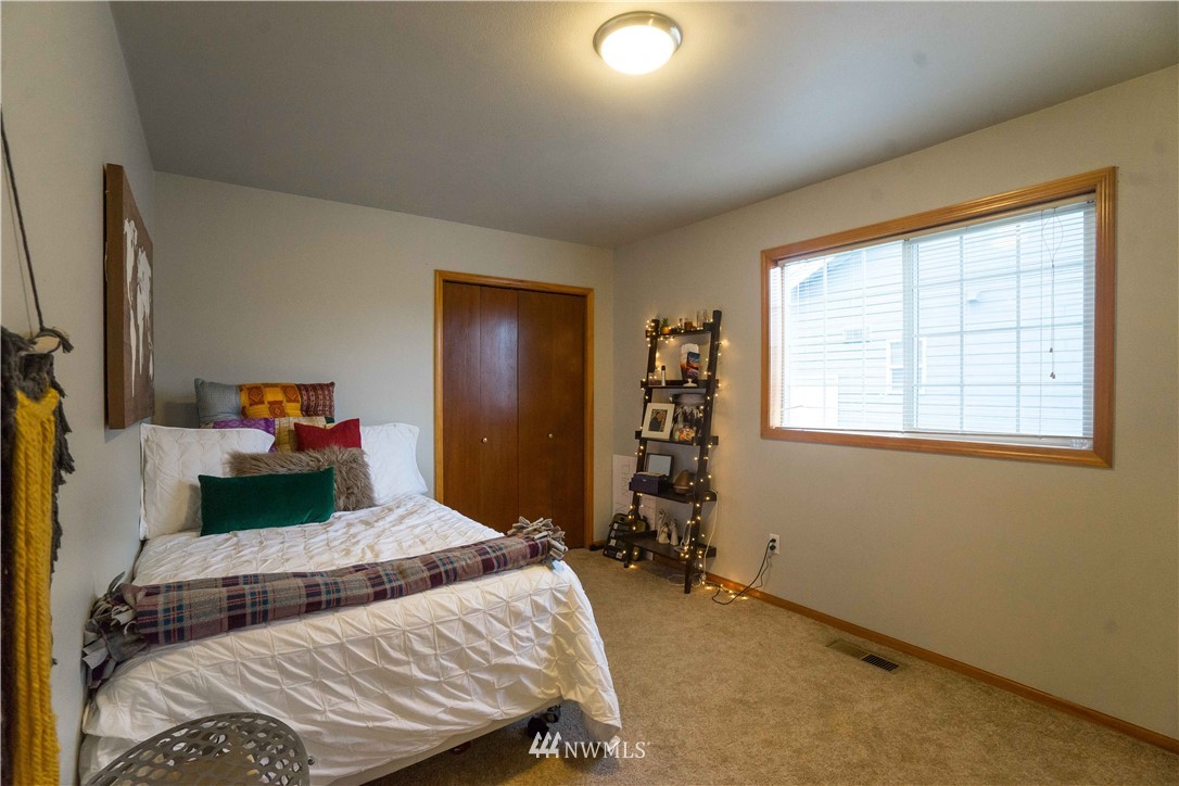 8582 Benson Road Lynden, WA 98264 - Photo 16 of 23