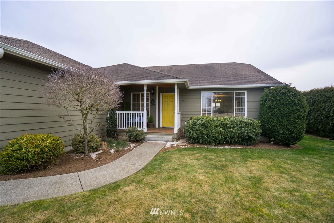 8582 Benson Road Lynden, WA 98264 - Photo 3 of 23