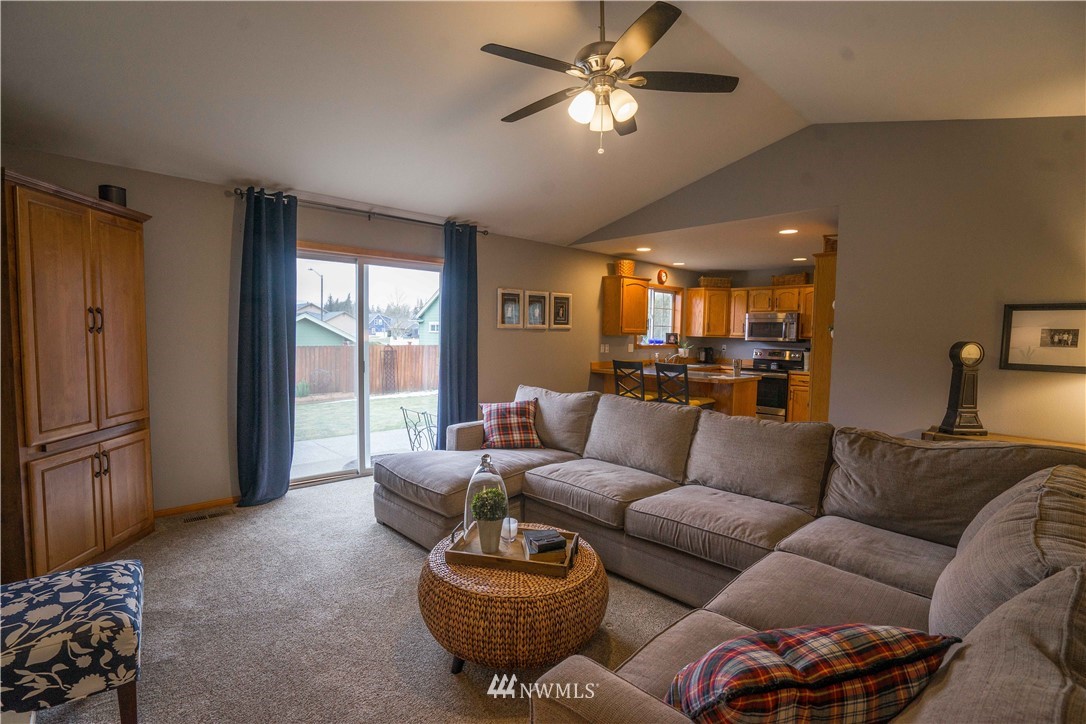 8582 Benson Road Lynden, WA 98264 - Photo 8 of 23