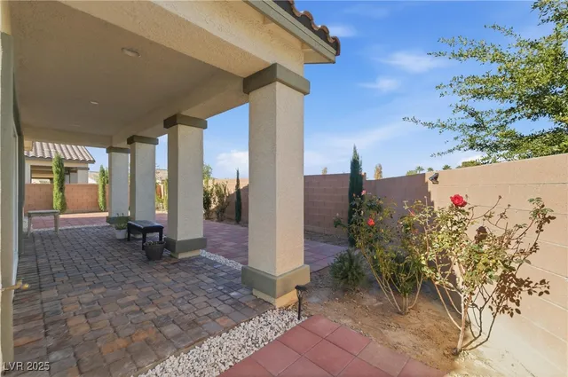 $500,000 | 5730 East La Campana Drive, Pahrump, NV 89061