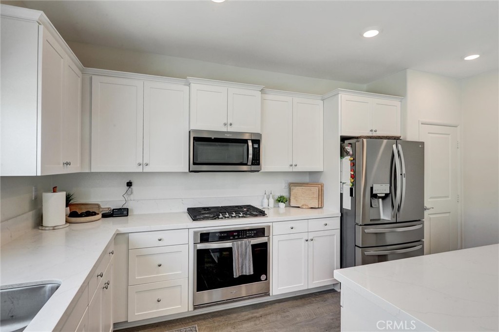 31214 Linden Flower Road Winchester, CA 92596 - Photo 6 of 38
