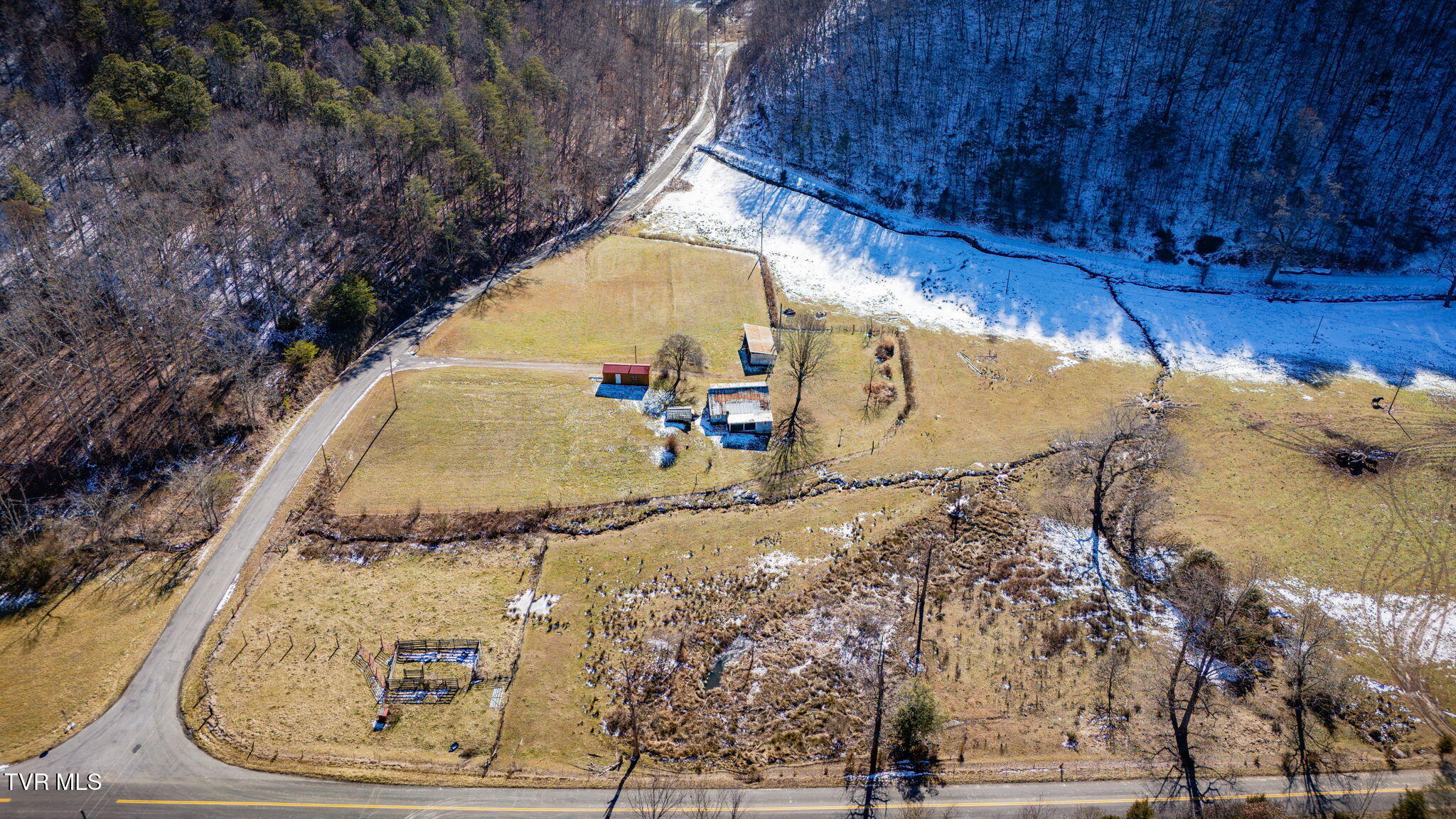 156 Fields Gap Road Gate City, VA 24251 - Photo 8 of 19 101