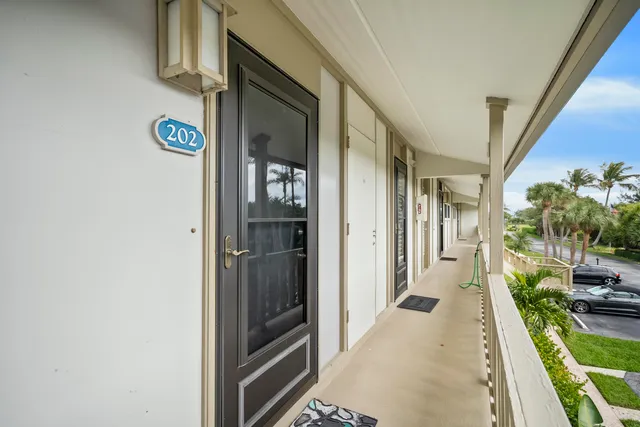 $495,000 | 1456 Northeast Ocean Boulevard, Unit 9202, Stuart, FL 34996