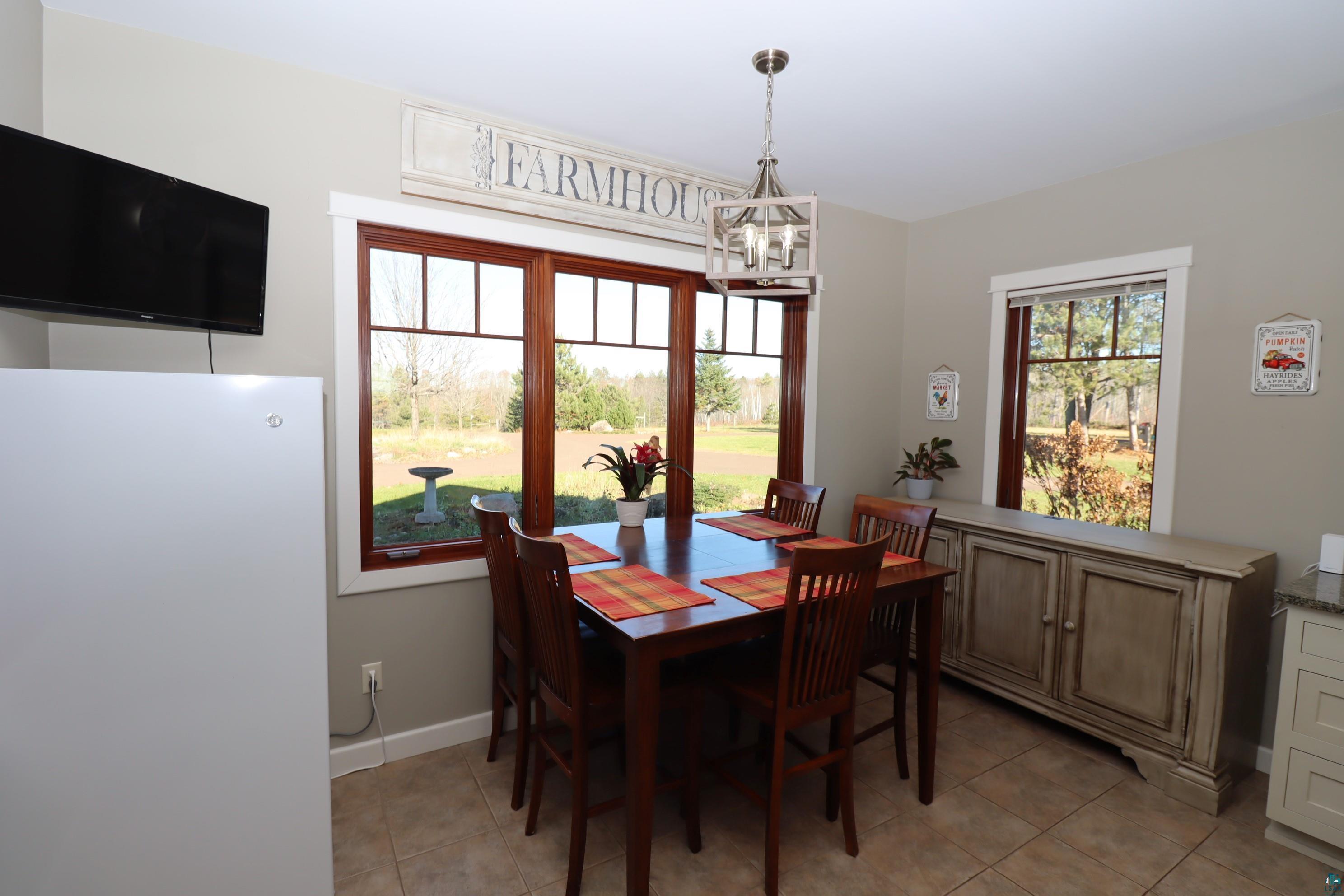 29085 Friendly Valley Road Washburn, WI 54891 - Photo 15 of 48 Eat-In Kitchen Space