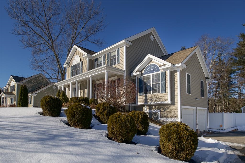 24 Pond Road Raymond, NH 03077 - Photo 1 of 49
