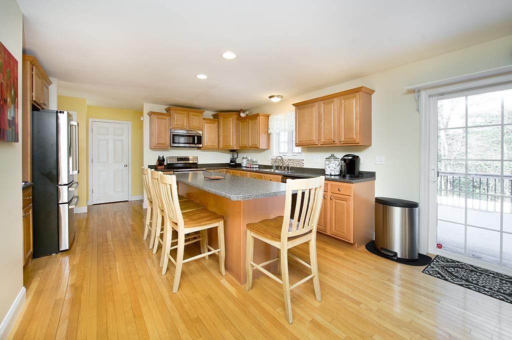 24 Pond Road Raymond, NH 03077 - Photo 15 of 49
