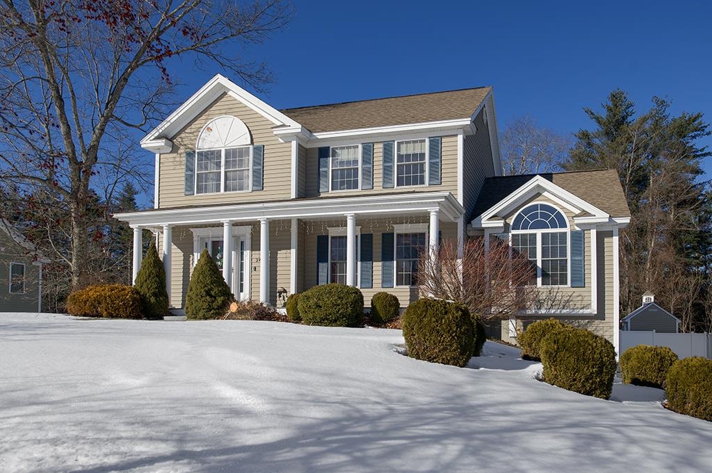 24 Pond Road Raymond, NH 03077 - Photo 2 of 49