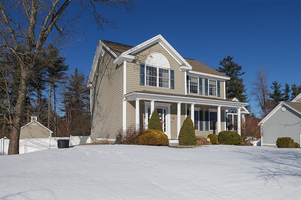 24 Pond Road Raymond, NH 03077 - Photo 3 of 49