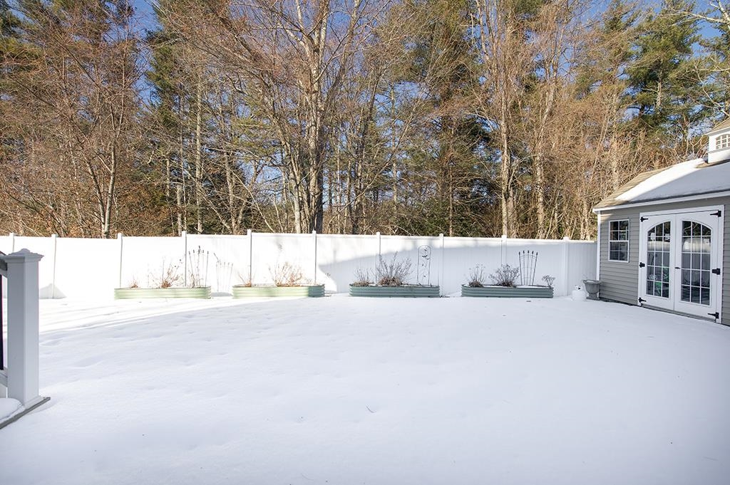 24 Pond Road Raymond, NH 03077 - Photo 38 of 49