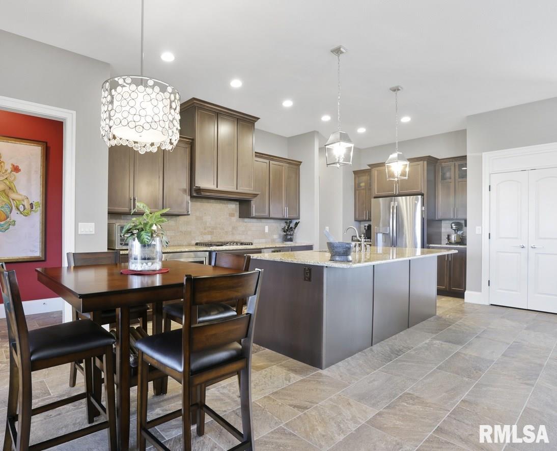 3513 Crystal Spring Drive Springfield, IL 62711 - Photo 10 of 50