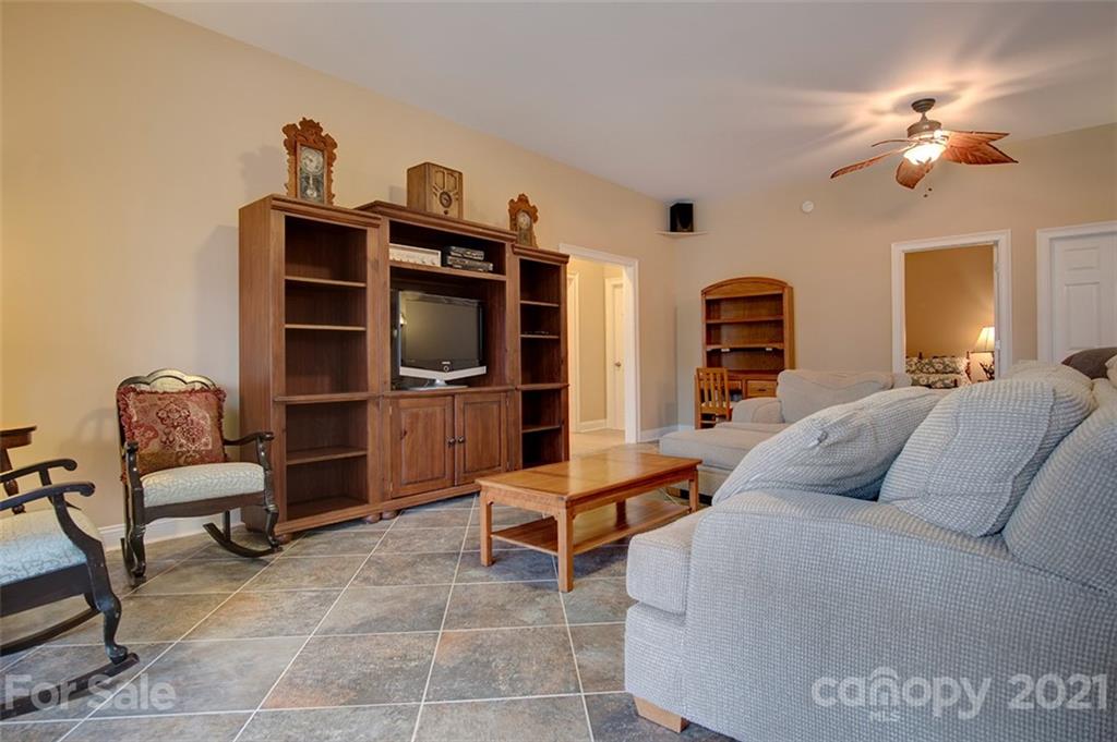 1211 Broadside Road York, SC 29745 - Photo 27 of 48 Gallery Image 27