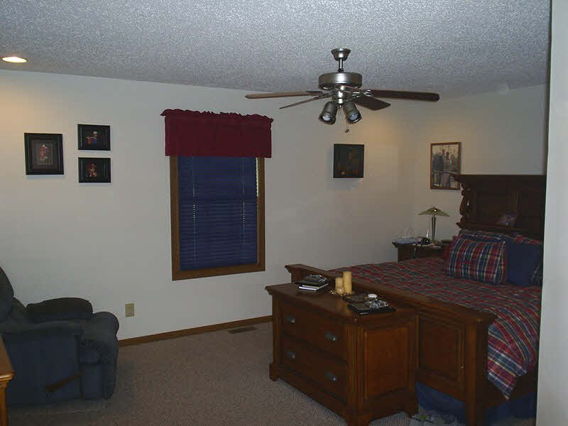 12163 Strawberry Road Carbondale, IL 62901 - Photo 5 of 12