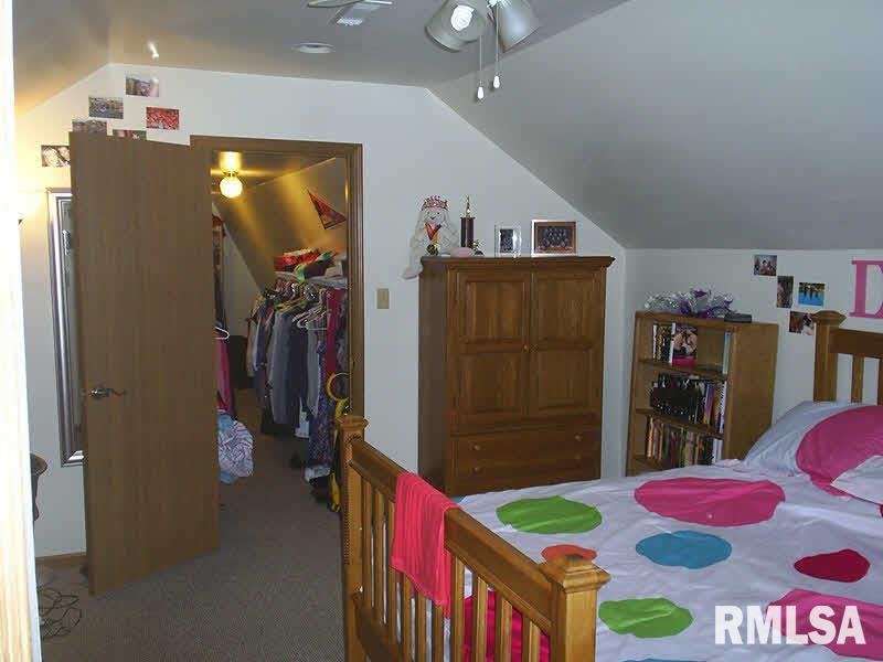 12163 Strawberry Road Carbondale, IL 62901 - Photo 10 of 12