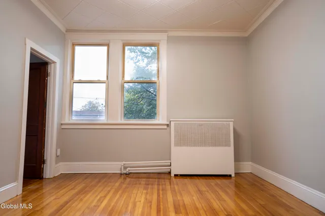 $1,400 | 32 112th Street, Troy, NY 12182