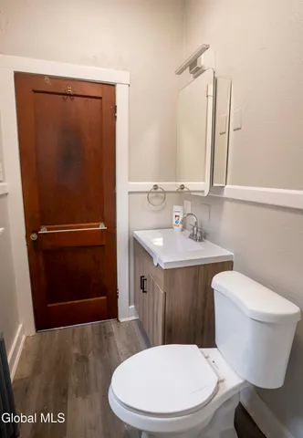 $1,400 | 32 112th Street, Troy, NY 12182