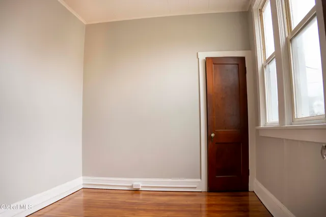 $1,400 | 32 112th Street, Troy, NY 12182