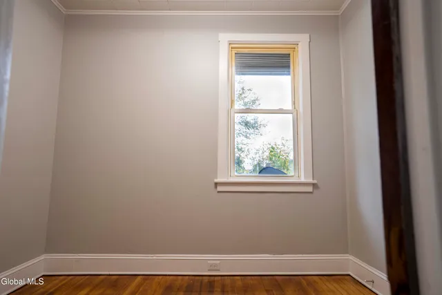 $1,400 | 32 112th Street, Troy, NY 12182