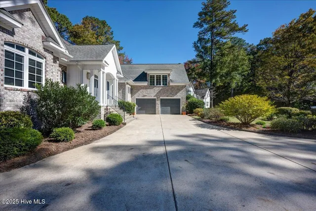 $729,900 | 4203 Sienna Place, New Bern, NC 28562