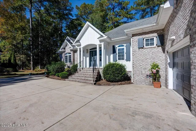 $729,900 | 4203 Sienna Place, New Bern, NC 28562