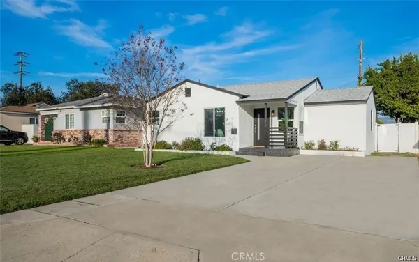 $1,398,000 | 1484 North Clybourn Avenue, Burbank, CA 91505