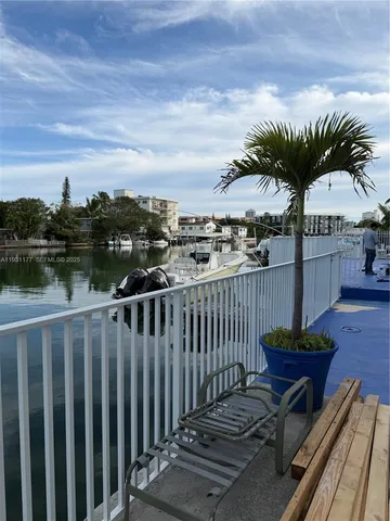 $3,000 | 8305 Crespi Boulevard, Unit 5A, Miami Beach, FL 33141