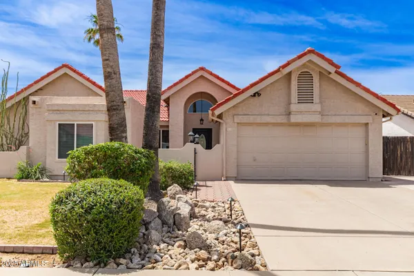 $3,400 | 11115 East Mercer Lane, Scottsdale, AZ 85259
