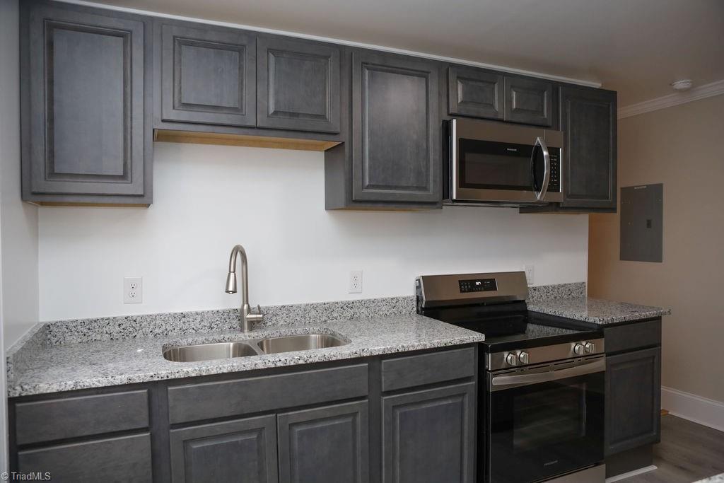 614 South Mendenhall Street, Unit A Greensboro, NC 27403 - Photo 12 of 26