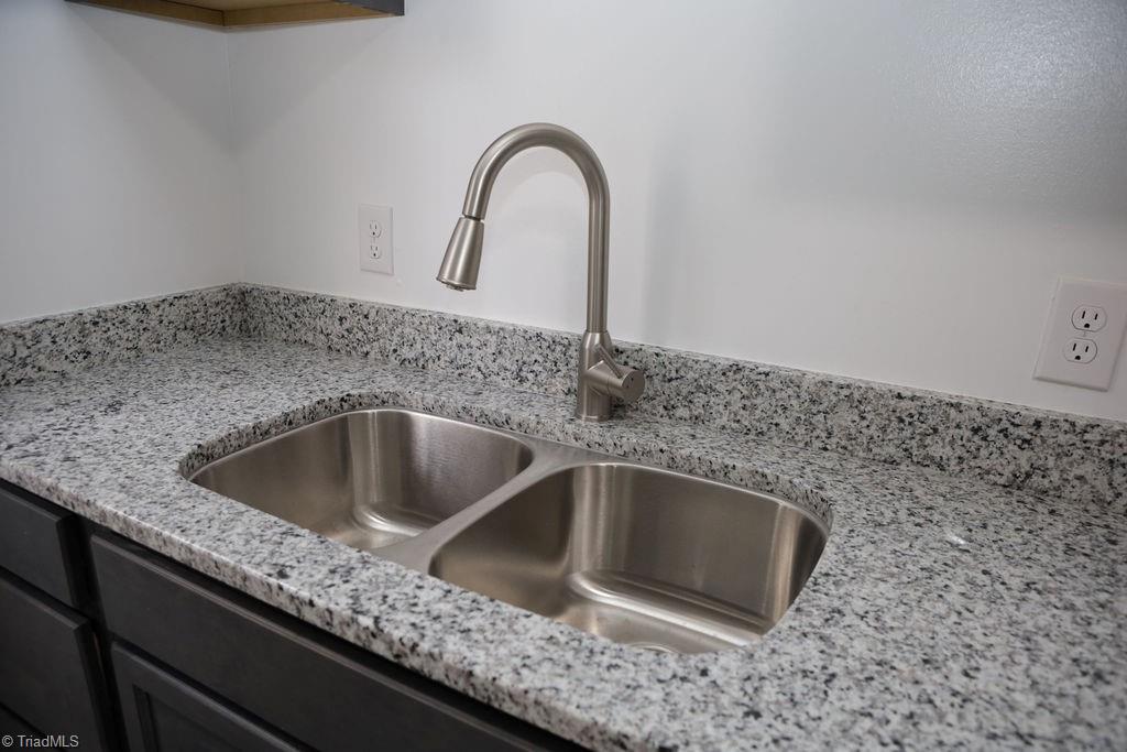 614 South Mendenhall Street, Unit A Greensboro, NC 27403 - Photo 14 of 26