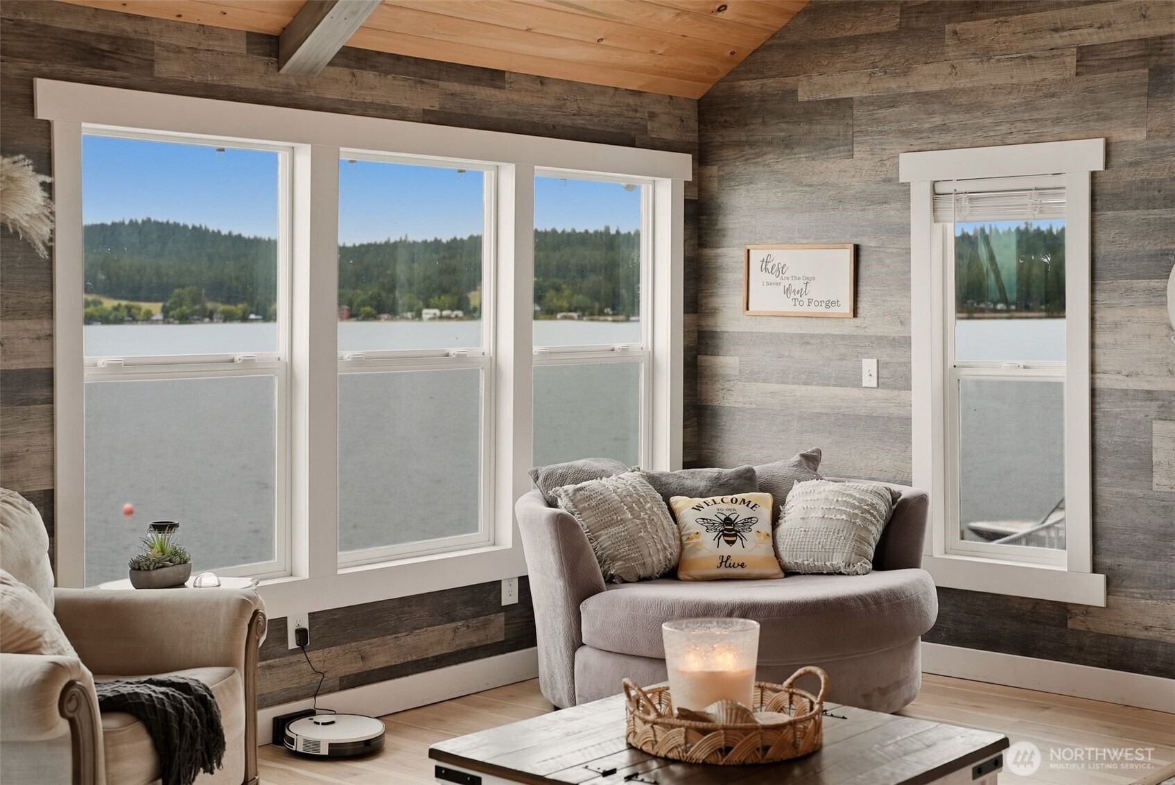 44998 Lake Shore Homes Road Loon Lake, WA 99148 - Photo 10 of 38 Gallery Image 10