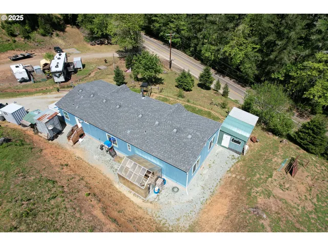 $440,000 | 9924 North Myrtle Road, Myrtle Creek, OR 97457