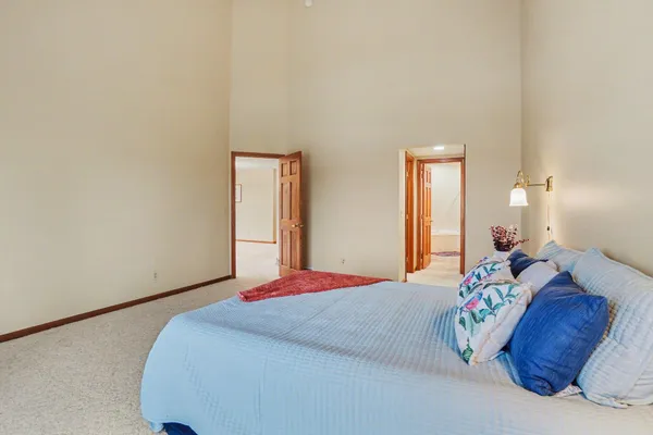 $484,900 | 1653 East Harbour Towne Circle, Muskegon, MI 49441