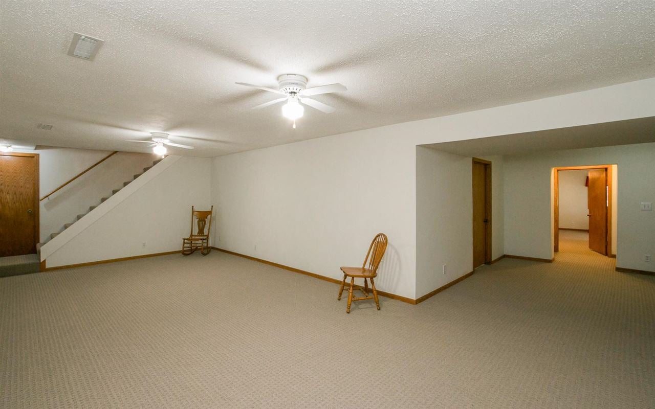 4725 American Legion Road Iowa City, IA 52240 - Photo 8 of 25 Gallery Image 8