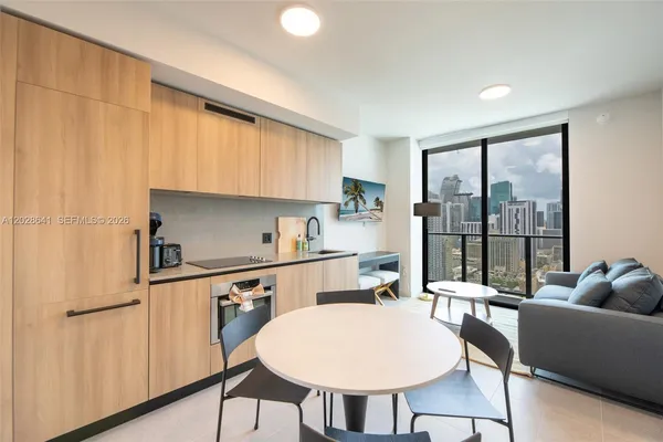 $4,500 | 121 Northeast 5th Street, Unit 3103, Miami, FL 33132